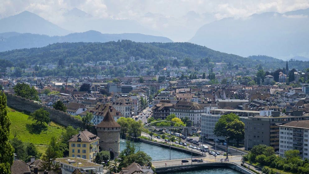 Upgrade für knapp 200'000 Franken. Luzern leistet sich zwei neue Luxusautos für die Staatsflotte