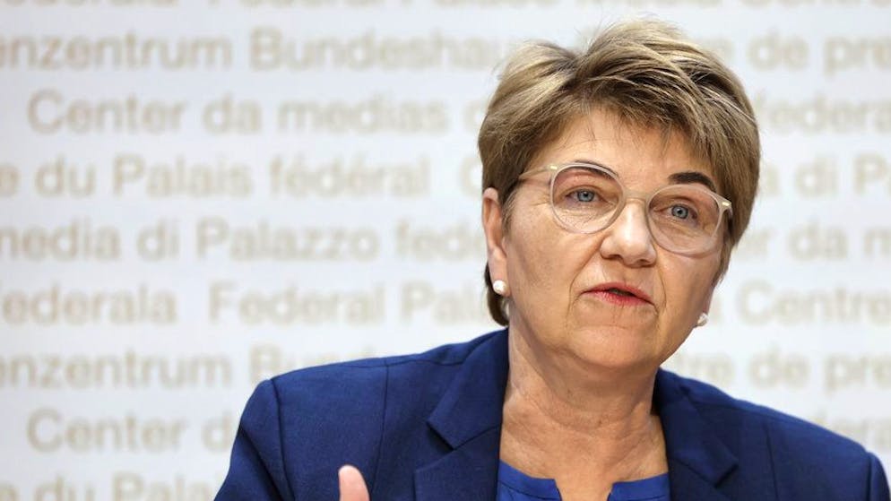 Überraschungsmoment im Video. So begründet Amherd ihren Rücktritt