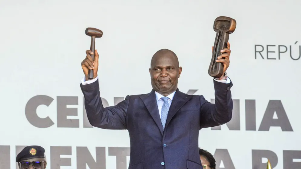 Il presidente Chapo alla sua cerimonia di insediamento.