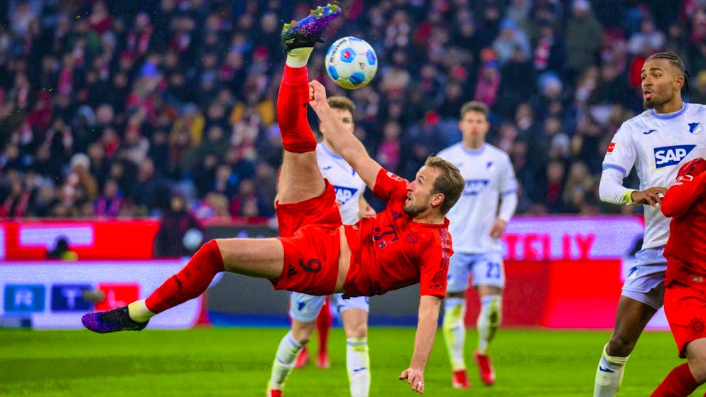Bayern star Harry Kane performs a bicycle kick.