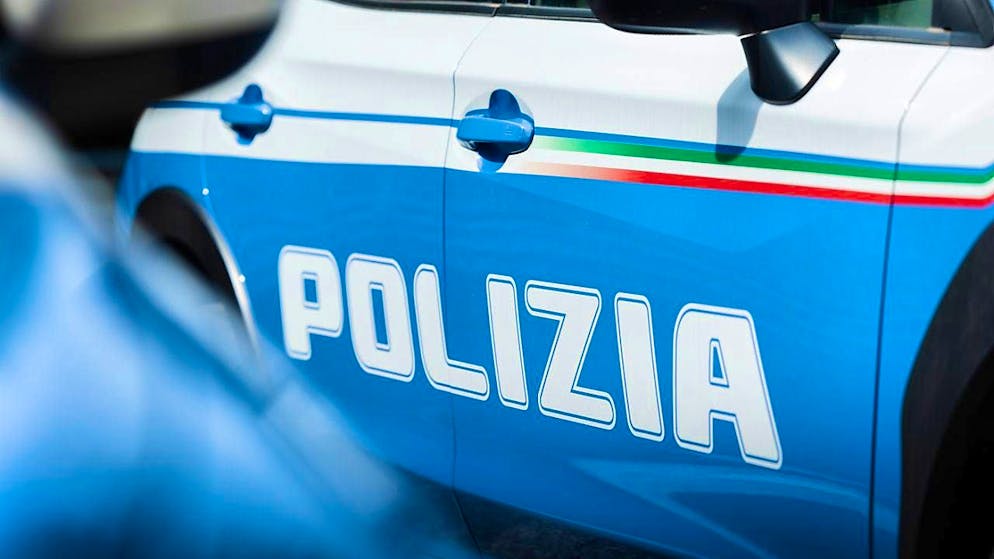 The Italian police in Parma had to arrest a Swiss man for an attack on a security guard in a hospital. (symbolic image)