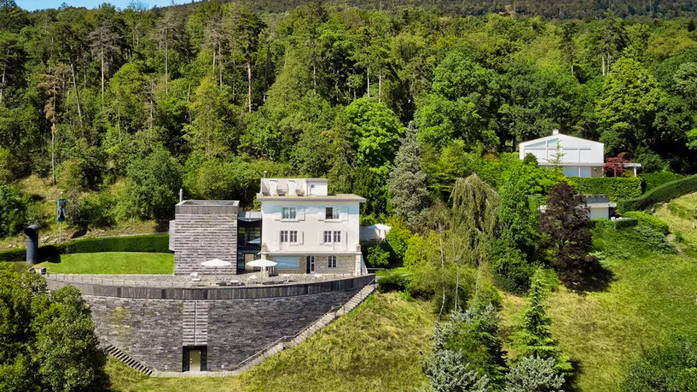 Il Centro Dürrenmatt di Neuchâtel (CDN), che quest'anno festeggia 25 anni, è stato progettato dall'architetto ticinese Mario Botta.