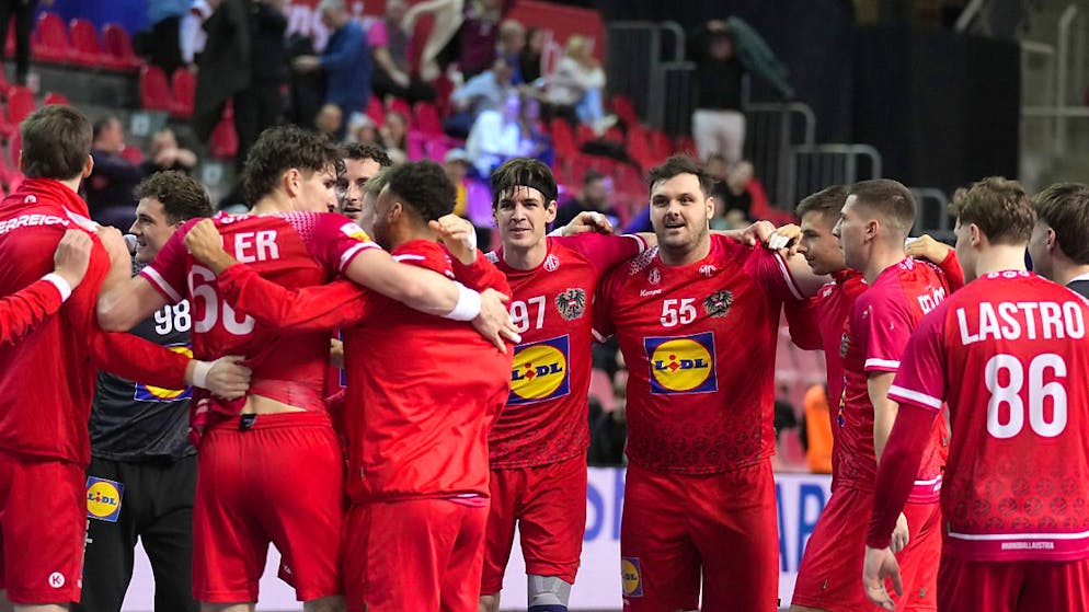 Jubel über das Weiterkommen: Österreichs Handball-Nationalteam.