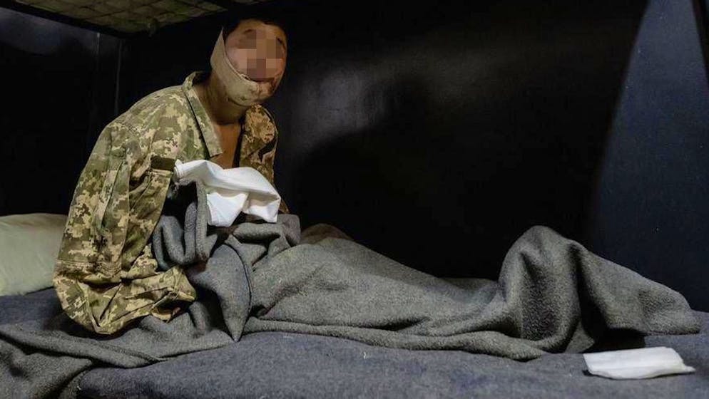 Ukrainians, on the other hand, show respect. 