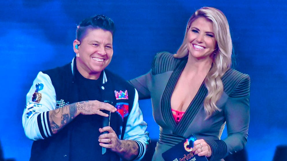 At the "Beatrice Egli Show", the hostess spontaneously asked pop singer Kerstin Ott if she would like to take part in a half marathon with her. She agreed - and now her training has begun.