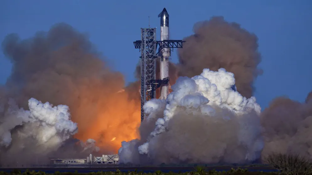 Die Mega-Rakete Starship beim Start in Texas am Donnerstag. 