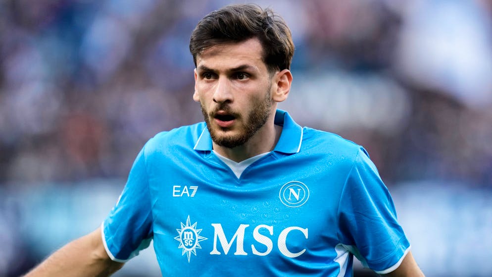 Ligue 1. Le PSG frappe fort en s'offrant Kvaratskhelia