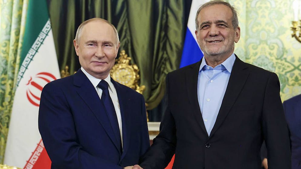 Le contenu précis du texte n'a pas encore été rendu public, mais Vladimir Poutine a salué après la signature du document un accord "aux objectifs ambitieux".