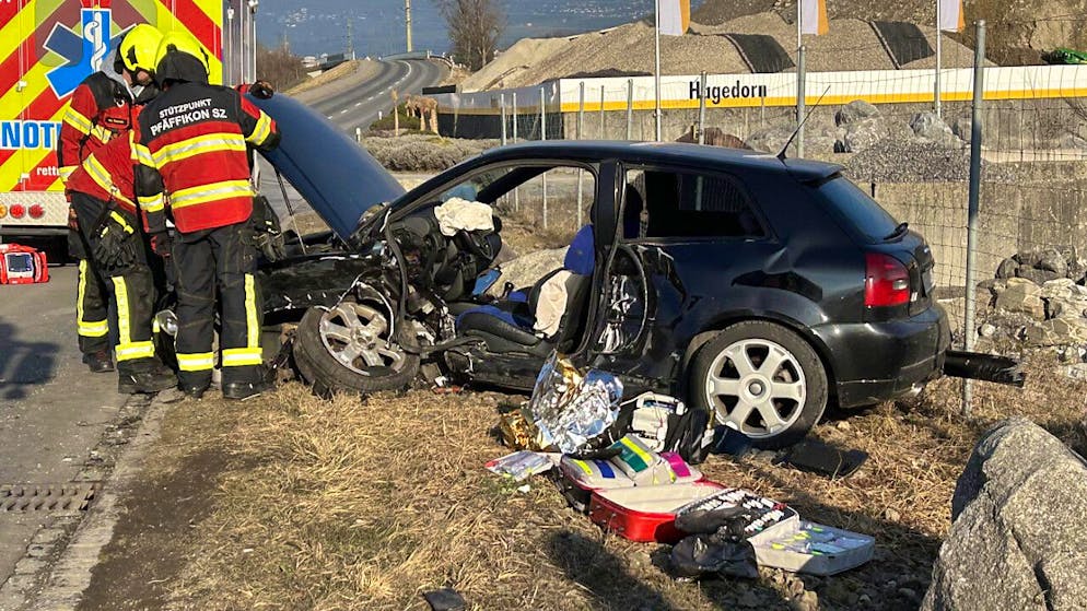L'auto guidata dalla 62enne ha subito danni totali