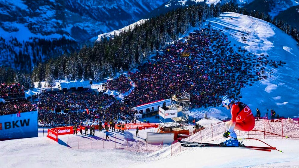 Thousands of fans watch Marco Odermatt win the downhill in Wengen 2024.