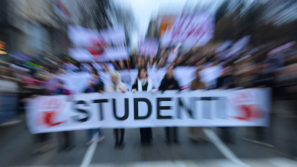 Nuove manifestazioni di protesta in Serbia