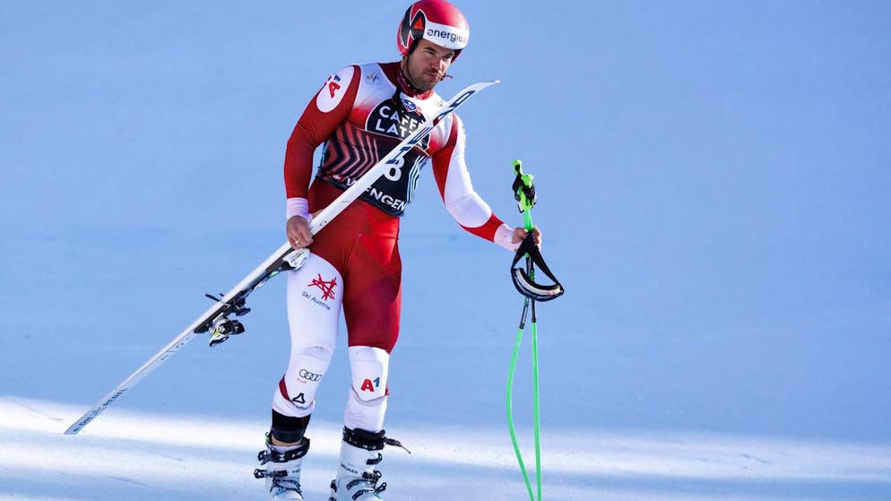 Kriechmayr nach seinem Sturz auf dem Weg ins Ziel.