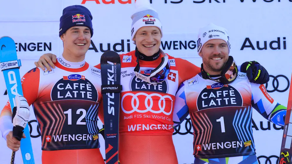 Marco Odermatt und Franjo von Allmen feiern am Lauberhorn einen Doppelsieg vor dem Slowenen Miha Hrobat (rechts).