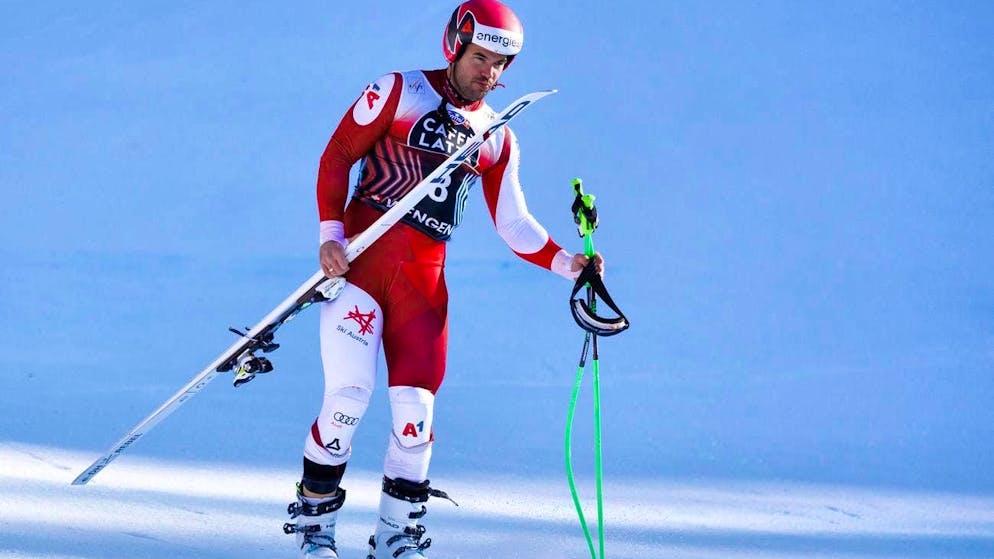 Kriechmayr on the way to the finish after his crash.