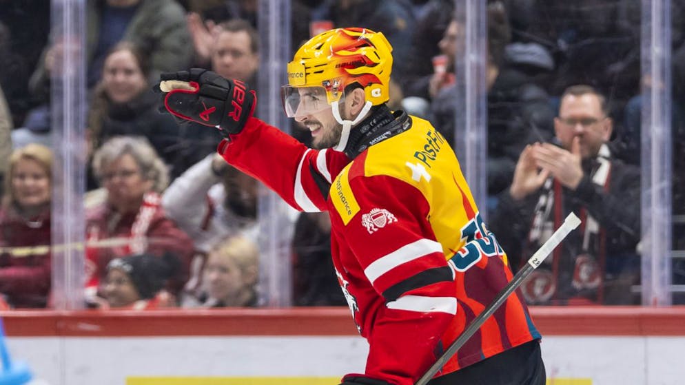 Lausanne reprend sa marche en avant - Gallery. Topscorer du LHC, Damien Riat a réussi un doublé face à Ajoie