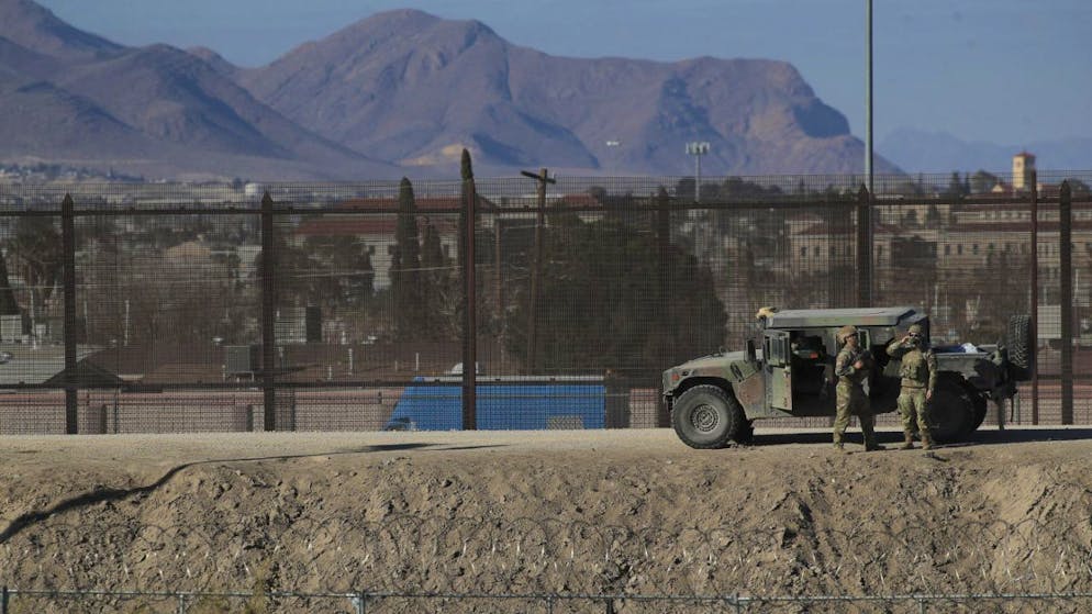 La sécurité avait été renforcée pour assurer la protection des frontières américaines avec le Mexique près de Ciudad Juarez avant l'entrée en fonction de Donald Trump.