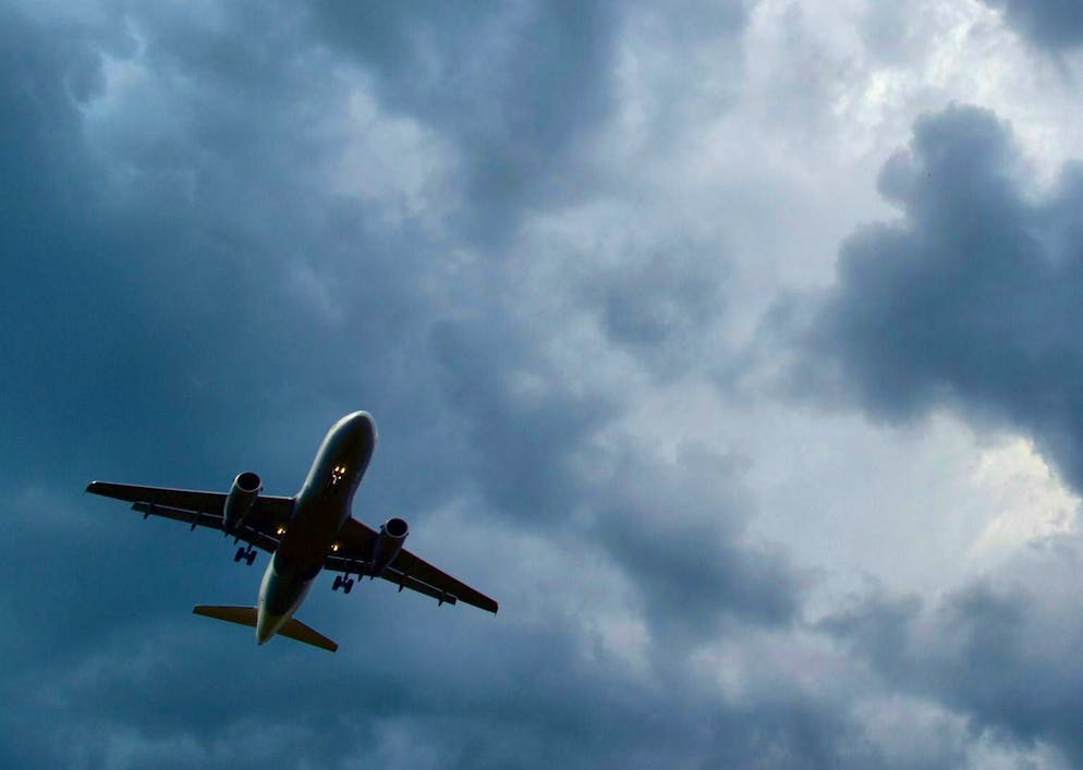 Sono stati analizzati circa 10'000 voli a corto e lungo raggio tra i 550 aeroporti più grandi del mondo.