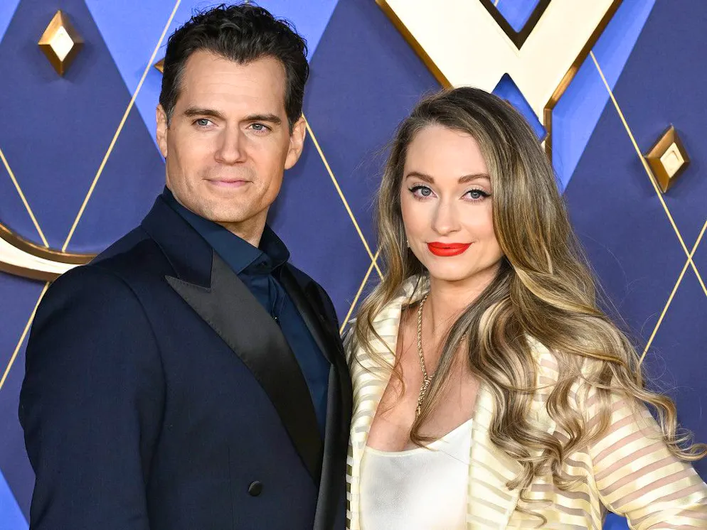 Henry Cavill et sa compagne Natalie Viscuso sont parents!