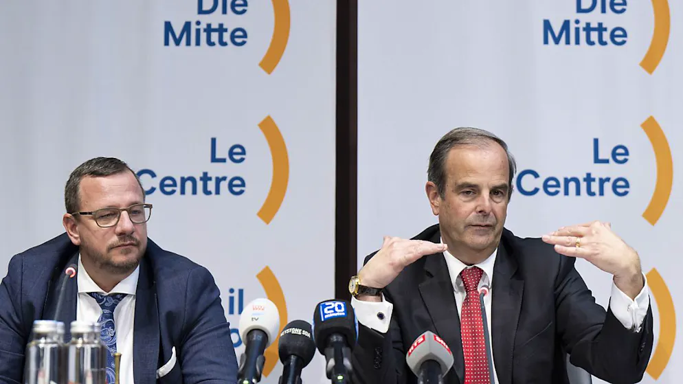 Il presidente del Centro, Gerhard Pfister, e alla sua destra il capogruppo alle Camere federali, Philipp Matthias Bregy.