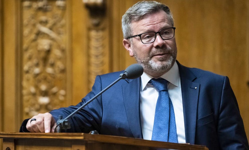 Mitte-Kandidaten. Thomas Rechsteiner vertritt seit 2019 den Kanton Appenzell Innerrhoden im Nationalrat und arbeitet in der Kommission für Soziale Sicherheit und Gesundheit mit. Laut eigener Aussage auf Smartvote hat er Visionen für die Zukunft der Gesundheitspolitik, der Altersvorsorge und der Sicherheit. Er führt eine Versicherungs-Generalagentur.