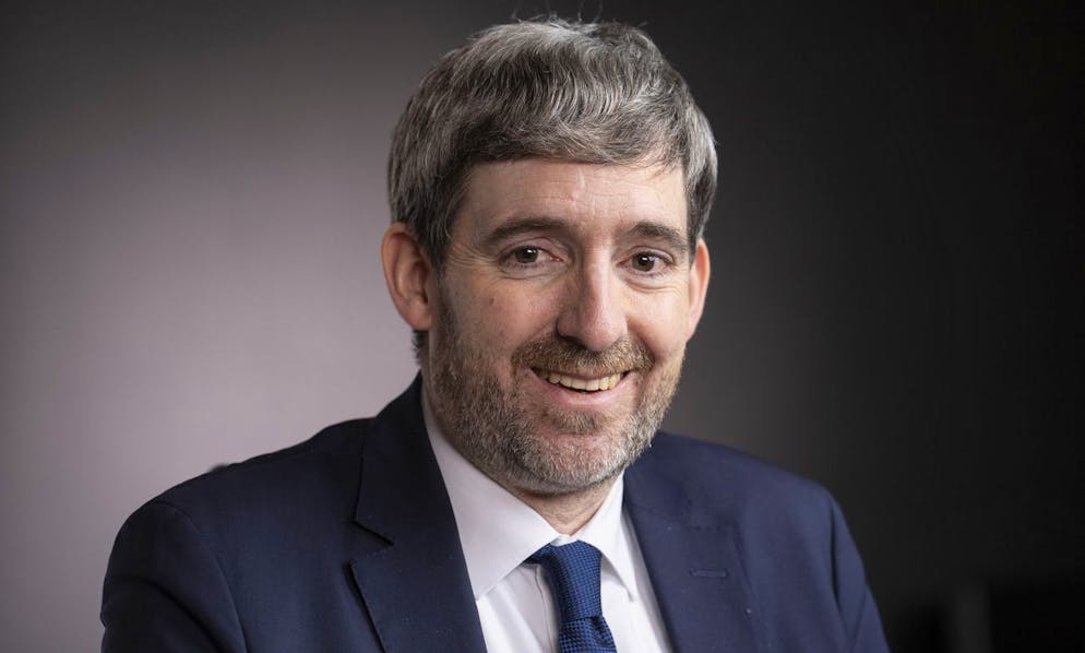 Mitte-Kandidaten. Der Zürcher Philipp Kutter ist seit 2018 Nationalrat und setzt laut seiner Webseite die politischen Schwerpunkte bei Bildung, Wirtschaft und Klima. Er ist Stadtpräsident von Wädenswil ZH und ehemaliges Mitglied des Zürcher Kantonsparlaments. Zusammen mit seiner Frau führt er eine Kommunikationsagentur.