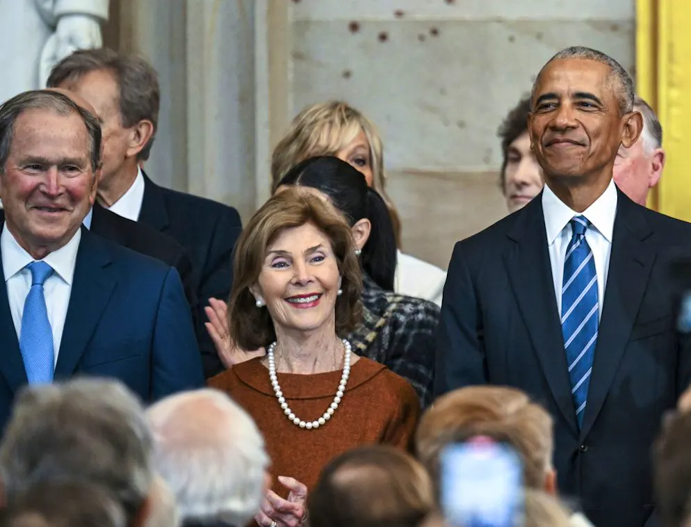 Die Bilder von Donald Trumps Amtseinführung. George W. Bush, Laura Bush und Barack Obama.