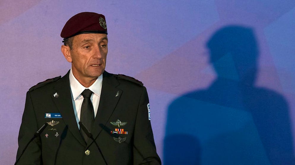 ARCHIV - Herzi Halevi, Generalstabschef der israelischen Streitkräfte, spricht während einer Zeremonie. Foto: Maya Alleruzzo/POOL AP/dpa/Archivbild