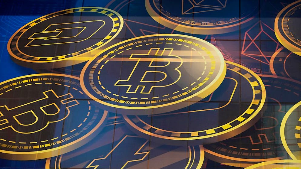 Der Bitcoin ist am Dienstagmittag mit rund 103'000 Dollar deutlich unter dem Rekord des Vortages von knapp 109'400 Dollar geblieben, den er im Vorfeld der Amtseinführung von US-Präsident Donald Trump erreicht hatte. (Im Bild Werbung für Bitcoin).