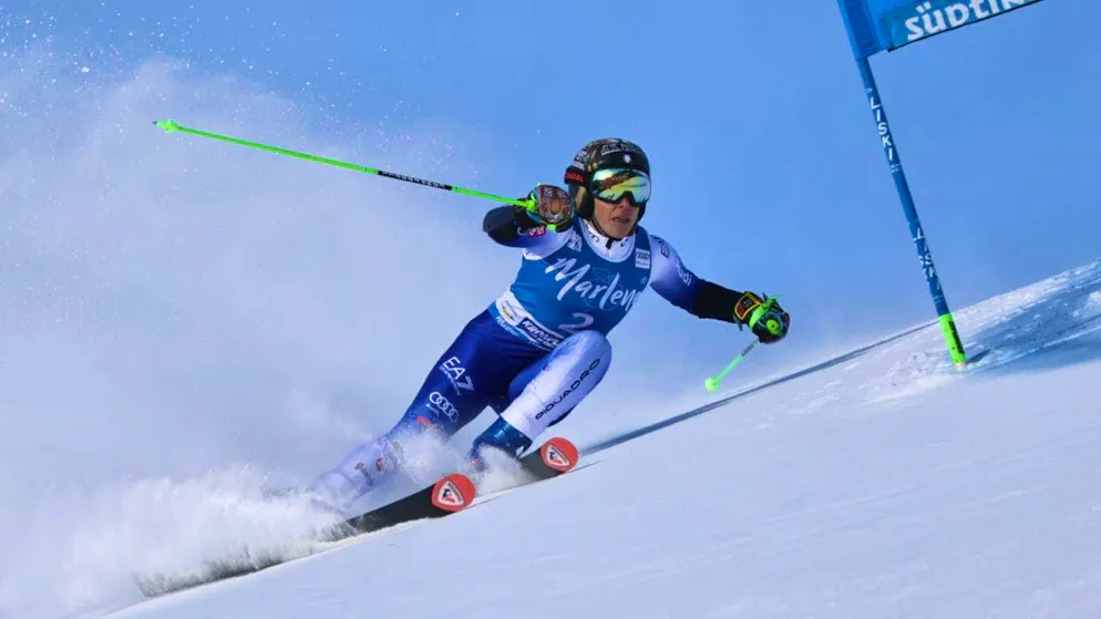 On the way to her third victory in the fifth giant slalom of the season: Federica Brignone leads in Kronplatz after the first run ahead of Lara Gut-Behrami and Sara Hector