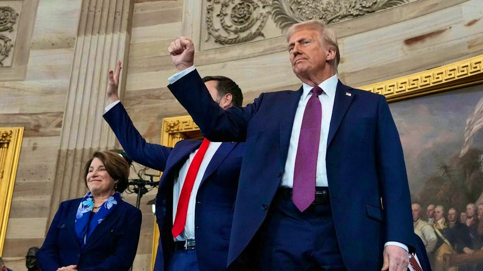 Verifica dei fatti. Ecco le fake news che Trump ha diffuso all'insediamento