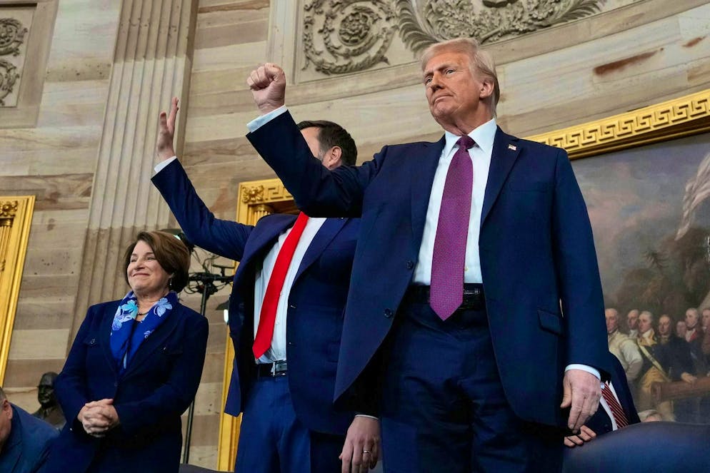 Trump rimane fedele alla sua tradizione: a volte diffonde falsità.