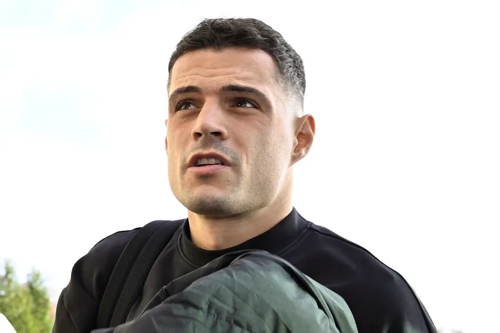 Da quando è passato dall'Arsenal al Bayer Leverkusen, Granit Xhaka è la mente della formazione tedesca sotto la guida di Xabi Alonso.