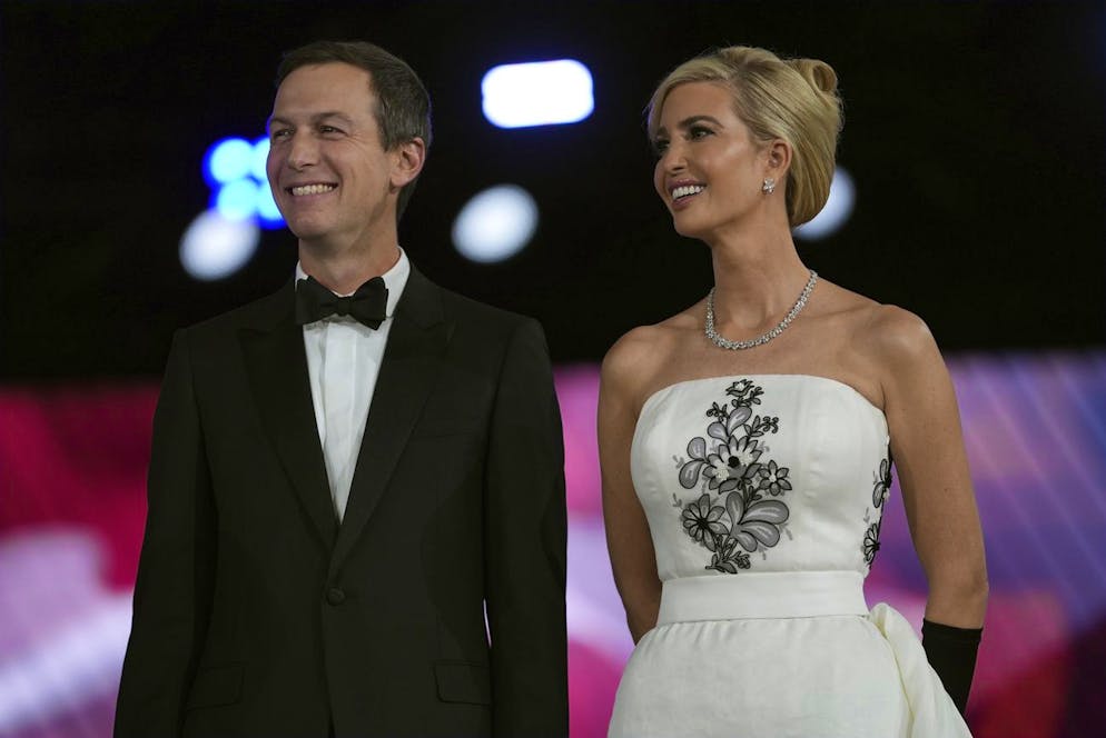 Jared Kushner et Ivanka Trump écoutent le président Donald Trump s'exprimer lors du Liberty Ball, organisé dans le cadre de la 60e cérémonie d'investiture présidentielle, le lundi 20 janvier 2025, à Washington (archives).