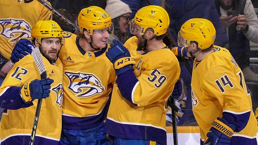 From 1:5 to 7:5: Roman Josi (59) contributes a goal and an assist to the Nashville Predators' crazy comeback.