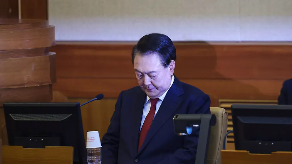 Yoon Suk-yeol est accusé d'avoir fait vaciller la jeune démocratie sud-coréenne en déclarant par surprise la loi martiale le 3 décembre, dans un coup de force qui a ravivé le douloureux souvenir de la dictature militaire (archives).