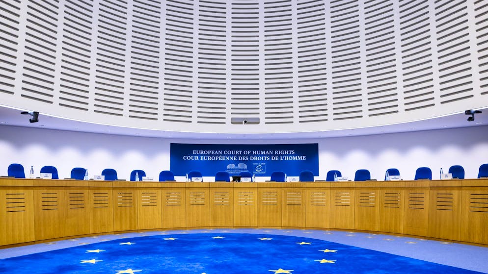 Der Europäische Gerichtshof für Menschenrechte hat zugunsten einer Frau entschieden, der wegen ausbleibender Intimität die Schuld am Ende ihrer Ehe gegeben wurde. (Archivbild)