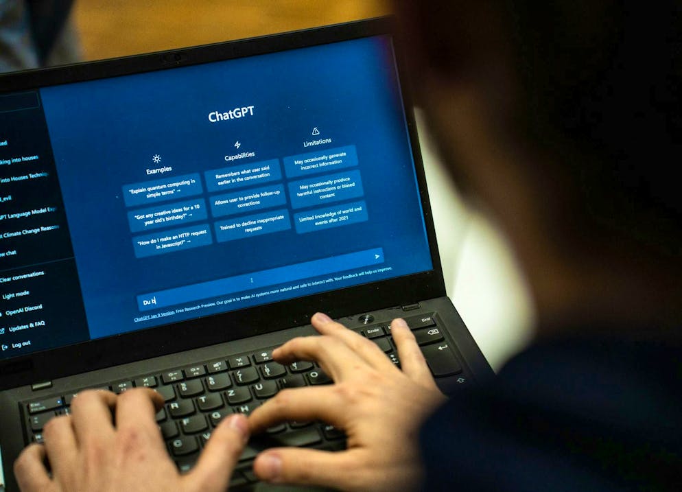 ChatGPT is experiencing a worldwide disruption on Thursday.