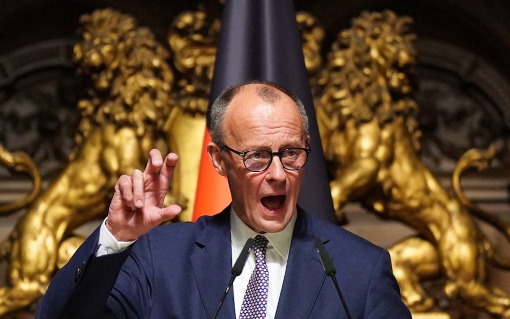 «Siamo di fronte a un cumulo di macerie di dieci anni di politiche migratorie sbagliate», ha sentenziato il leader di CDU e candidato alla cancelleria Friedrich Merz.