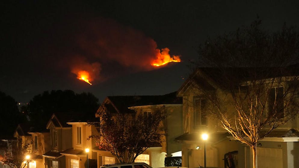 Roghi. Non c'è pace a Los Angeles, scoppia un nuovo vasto rogo