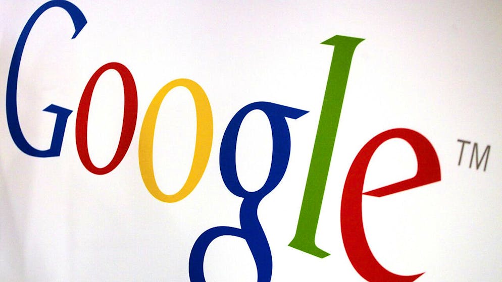 Les entreprises qui auraient artificiellement tenté d'améliorer leurs évaluations sur Google "verront apparaître des alertes visibles sur leurs profils Google pour informer les consommateurs" qu'une activité suspecte a été détectée. (archives)