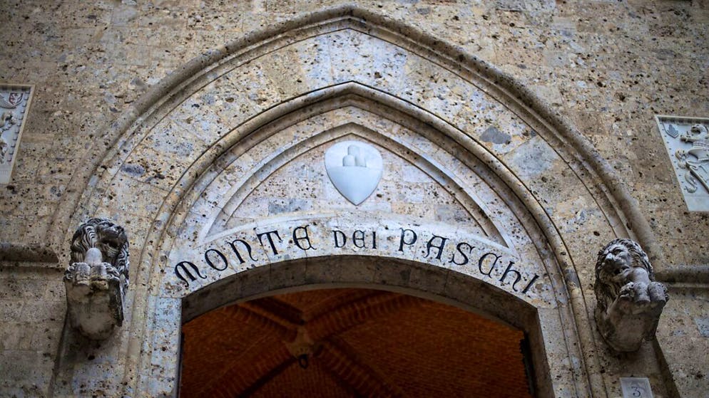 Monte dei Paschi di Siena ha una storia centenaria.