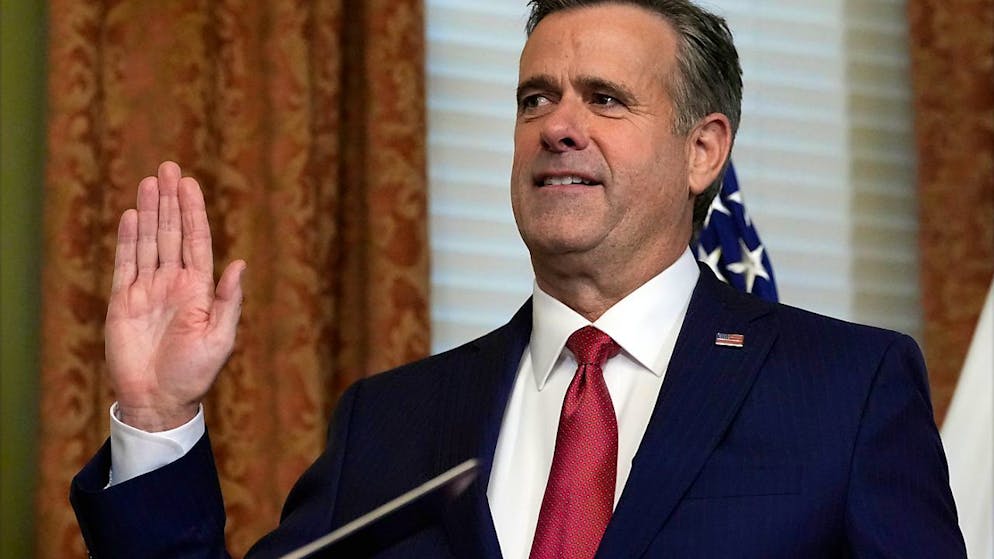 John Ratcliffe bei seiner Vereidigung als CIA-Direktor im Büro des US-Vizepräsidenten im Eisenhower Executive Office Building auf dem Campus des Weißen Hauses. Foto: Alex Brandon/AP/dpa