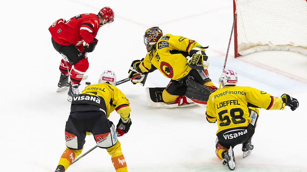 Ein Rekord in Zug und viel Spektakel in Lausanne und Freiburg - Gallery. Lausannes Jason Fuchs fügt dem SCB mit seinem Overtime-Treffer die sechste Niederlage in Serie zu.