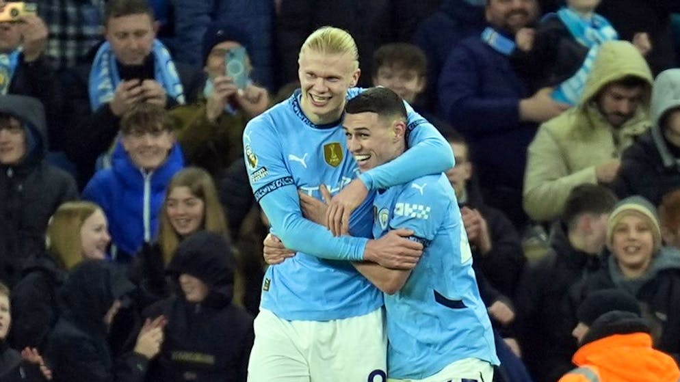 Phil Foden (r.) und Erling Haaland dürfen jubeln.