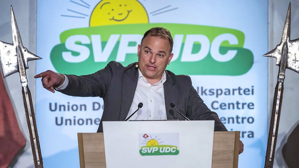 Il presidente Marcel Dettling ha promesso che "l'UDC si batterà con tutte le sue forze per una Svizzera libera e indipendente".