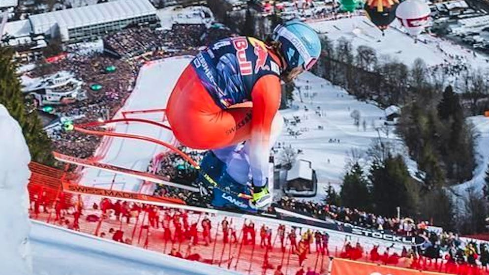 Mezza festa svizzera a Kitzbühel. Sulla Streif Monney viene beffato da Crawford, Odermatt «solo» sesto