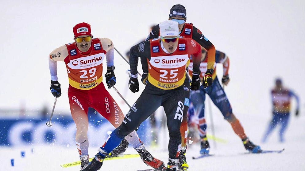 Keeping up well with the best on the route from St. Moritz to Silvaplana: Jonas Baumann (left)