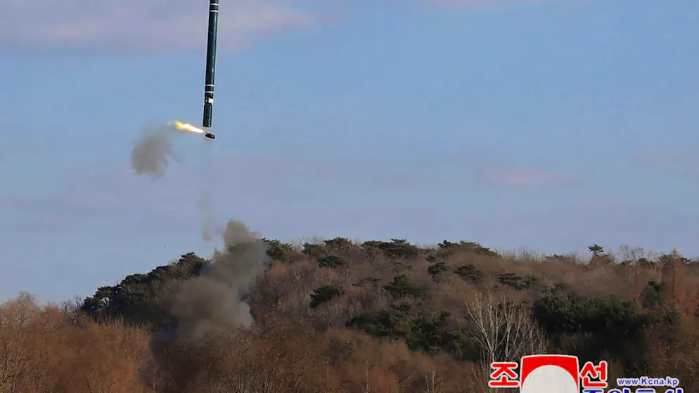 Secondo il regime i missili hanno colpito con "precisione" i bersagli e il lancio non ha avuto alcun impatto negativo sulla sicurezza dei paesi confinanti.