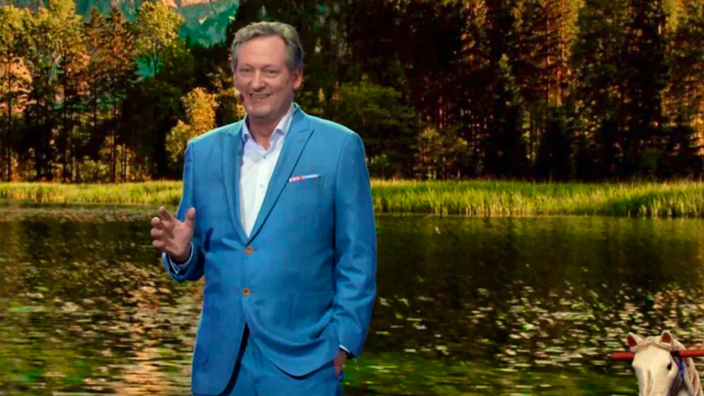 Eckart von Hirschhausen clears up drinking myths. In many of his shows, the doctor, science journalist and comedian Dr. Eckart von Hirschhausen is only available with a dash of humor. But when it comes to alcohol addiction, he's serious.