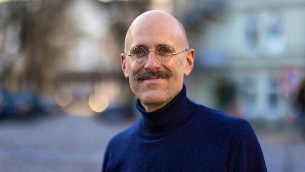 Malte Herwig works as a journalist and podcaster. He met Ingebrigitt Höss, the second eldest daughter of Rudolf Höss, several times from 2014 onwards and was in contact with her until her death last year.